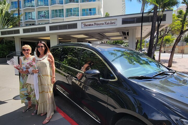 Oahu - Waikiki: Car & Driver - Photo 1 of 6
